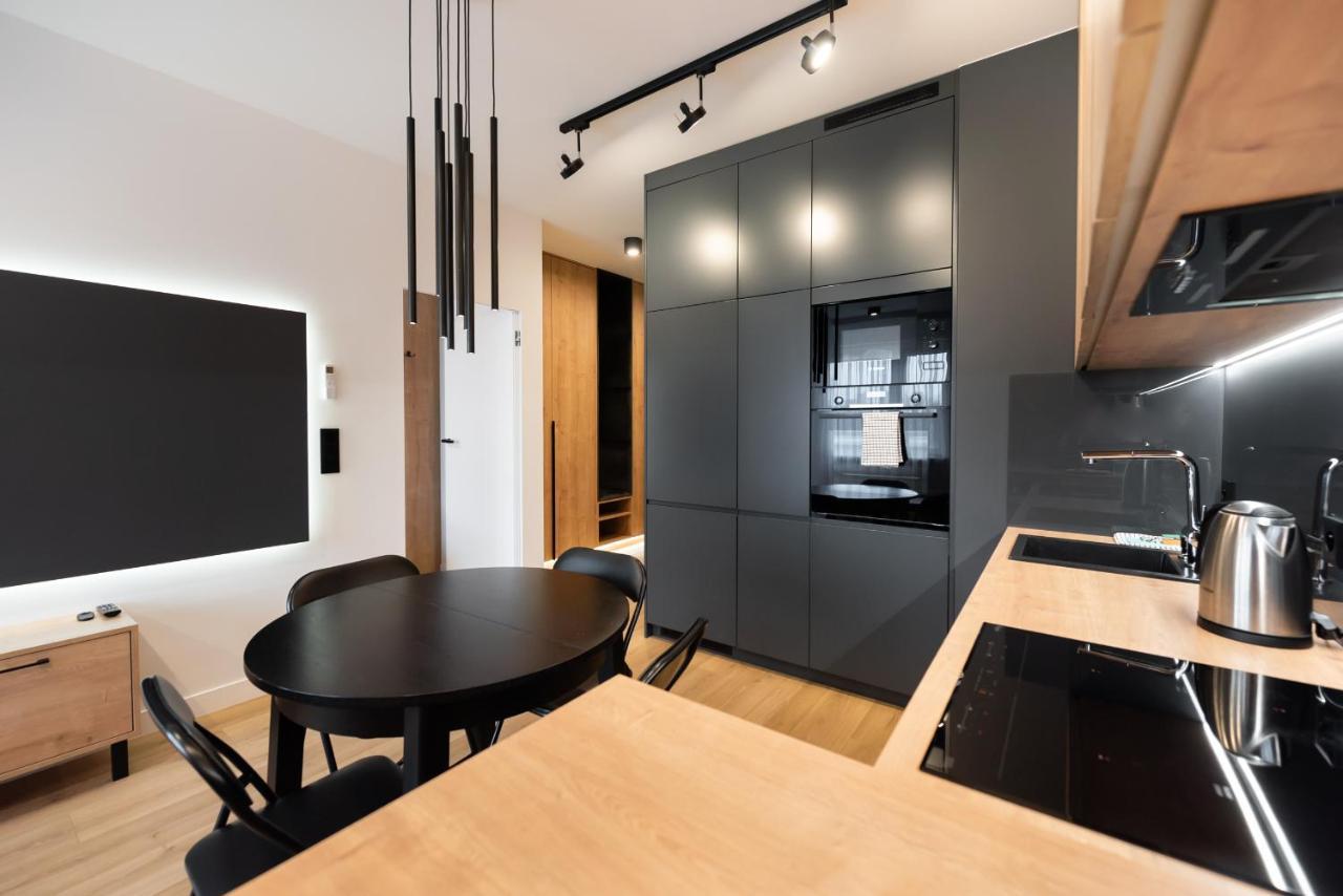 Zoliborz Obsidian Apartment วอร์ซอ ภายนอก รูปภาพ