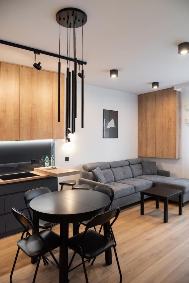 Zoliborz Obsidian Apartment วอร์ซอ ภายนอก รูปภาพ